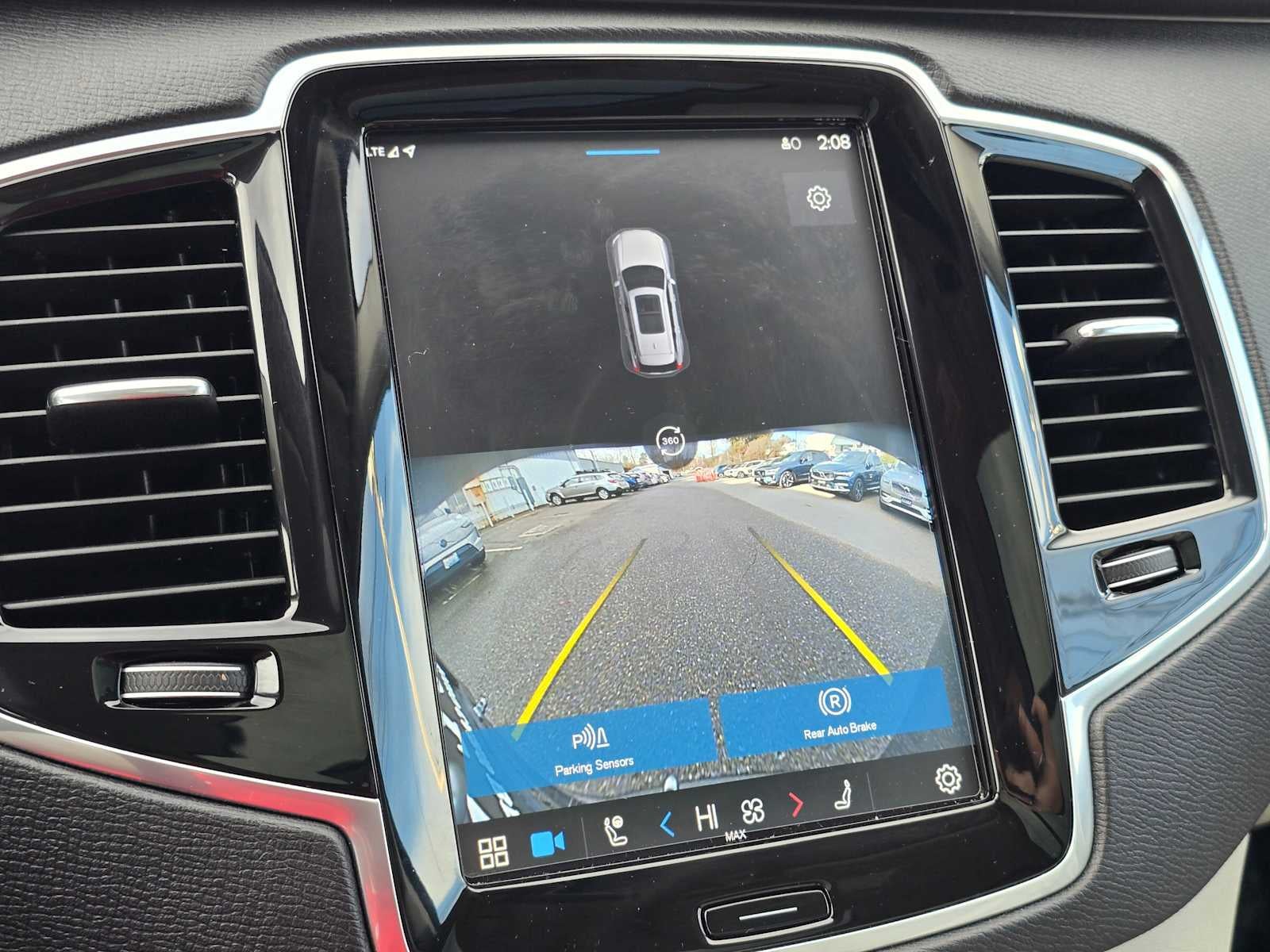 2023 Volvo XC90 Plus