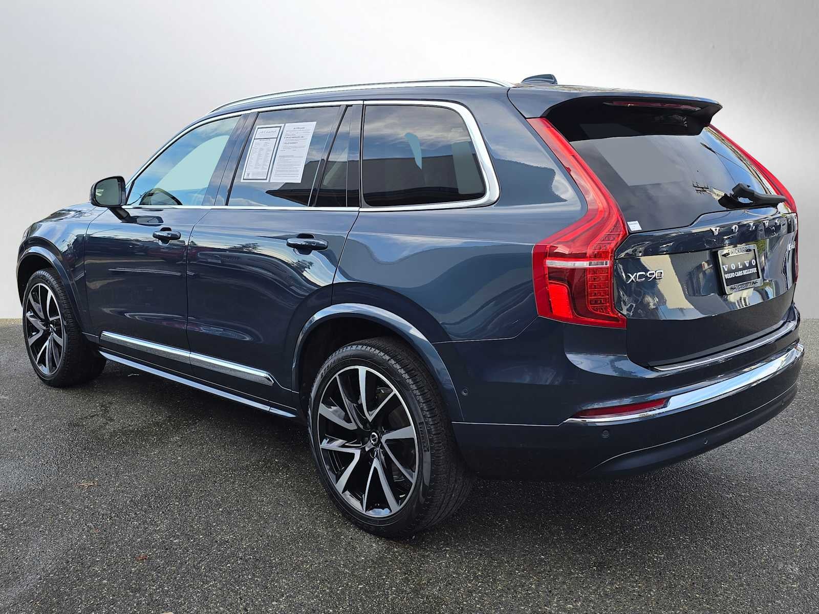 2023 Volvo XC90 Plus