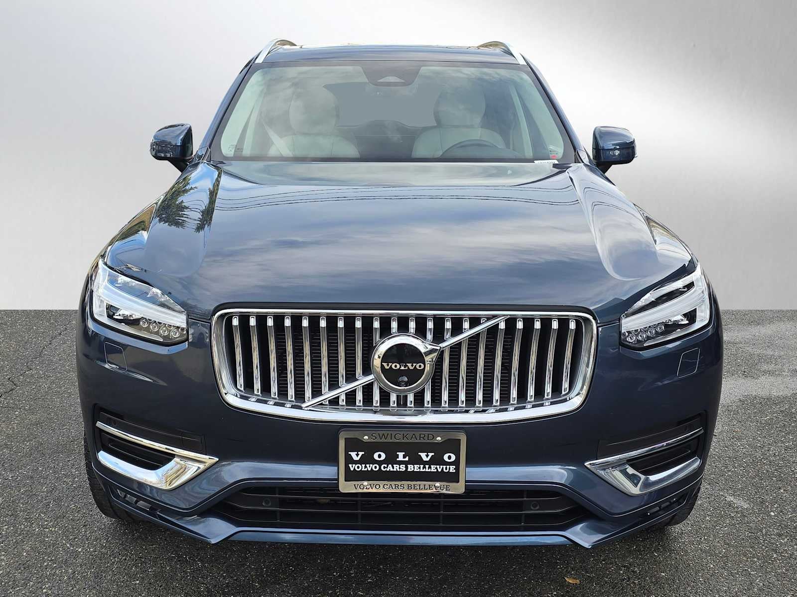 2023 Volvo XC90 Plus