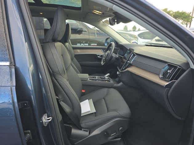 2025 Volvo XC90 Plus