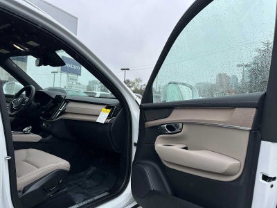 2025 Volvo XC90 Plus