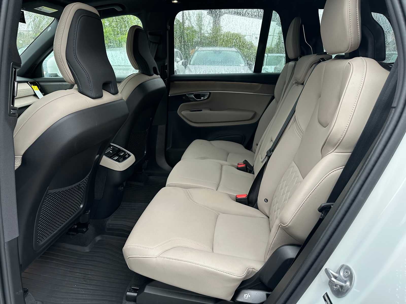 2025 Volvo XC90 Plus
