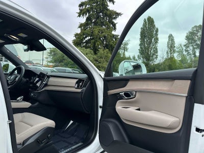 2025 Volvo XC90 Plus
