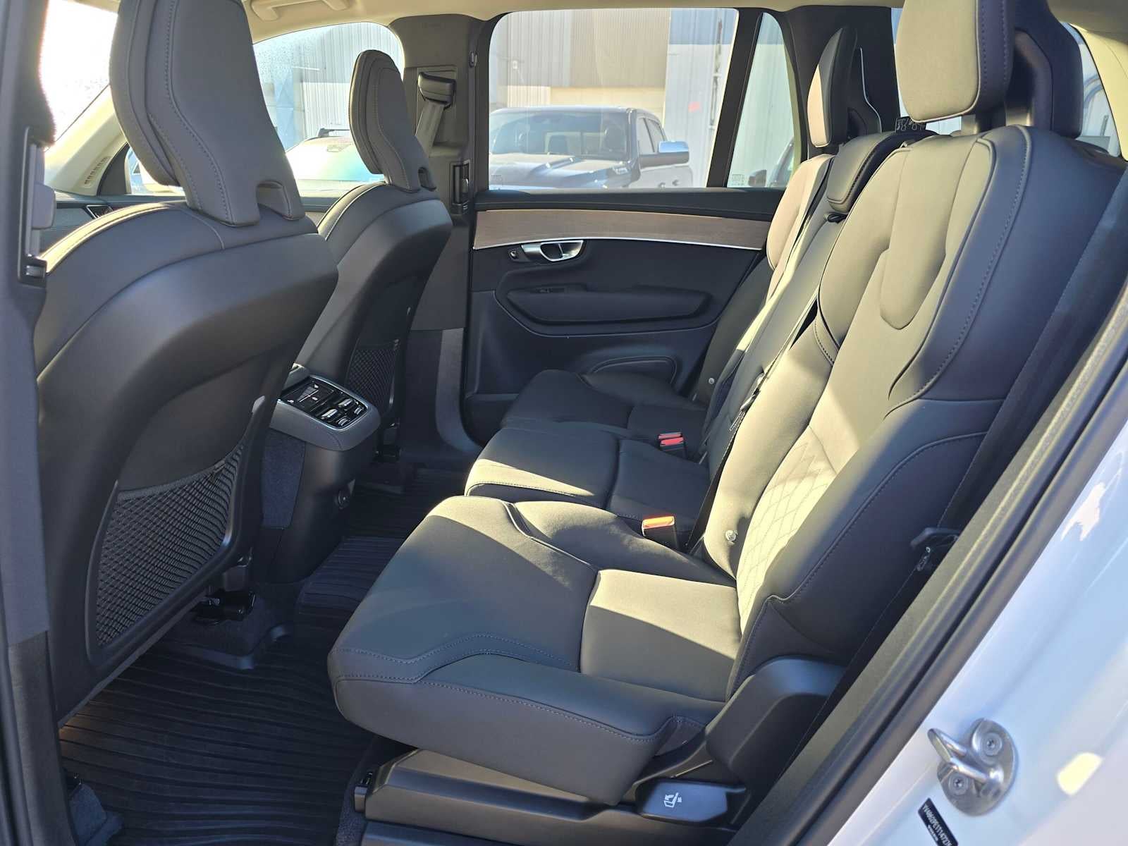 2026 Volvo XC90 Plus