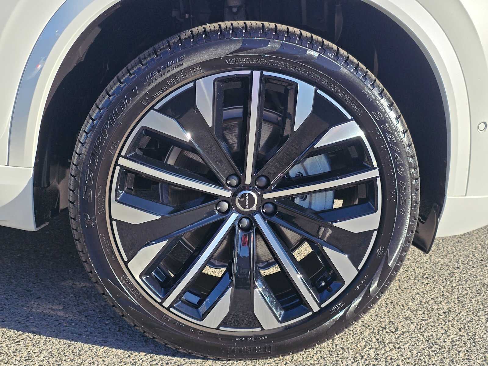 2026 Volvo XC90 Plus