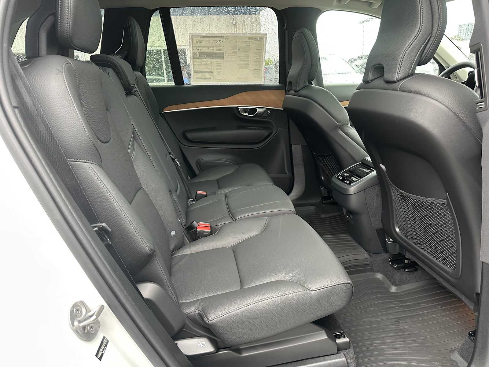 2025 Volvo XC90 Plus