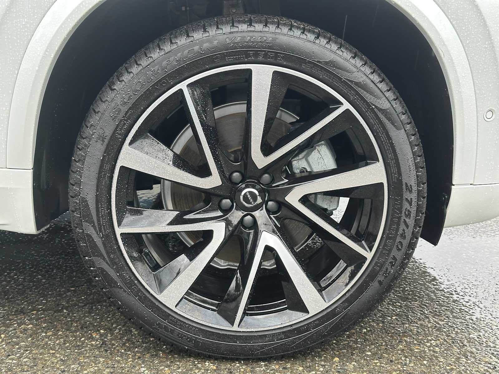 2025 Volvo XC90 Plus