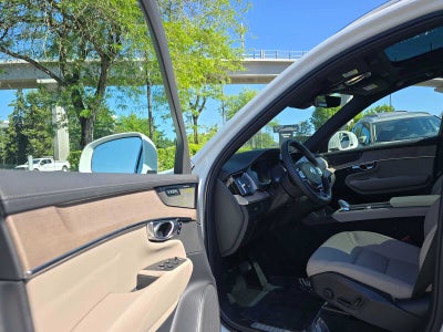 2026 Volvo XC90 Plus