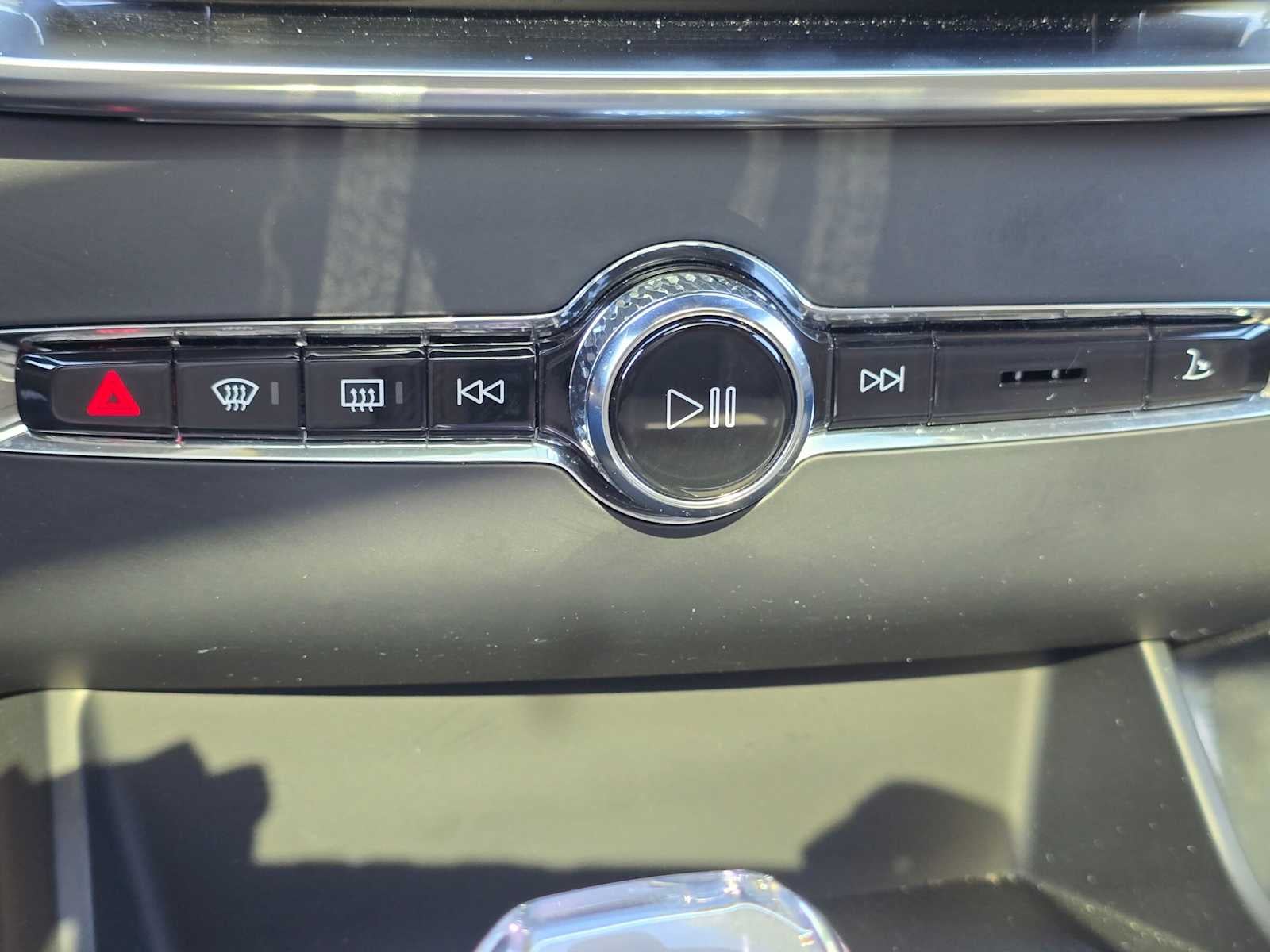 2026 Volvo XC90 Plus