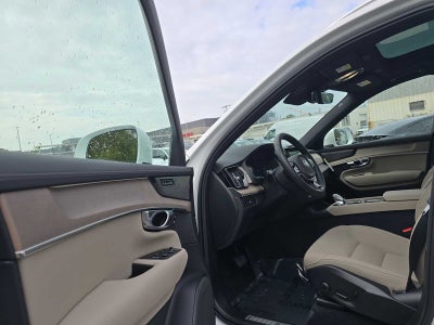 2026 Volvo XC90 Plus