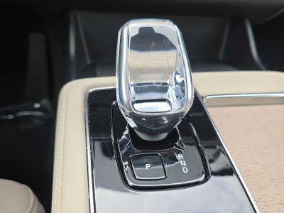 2026 Volvo XC90 Plus