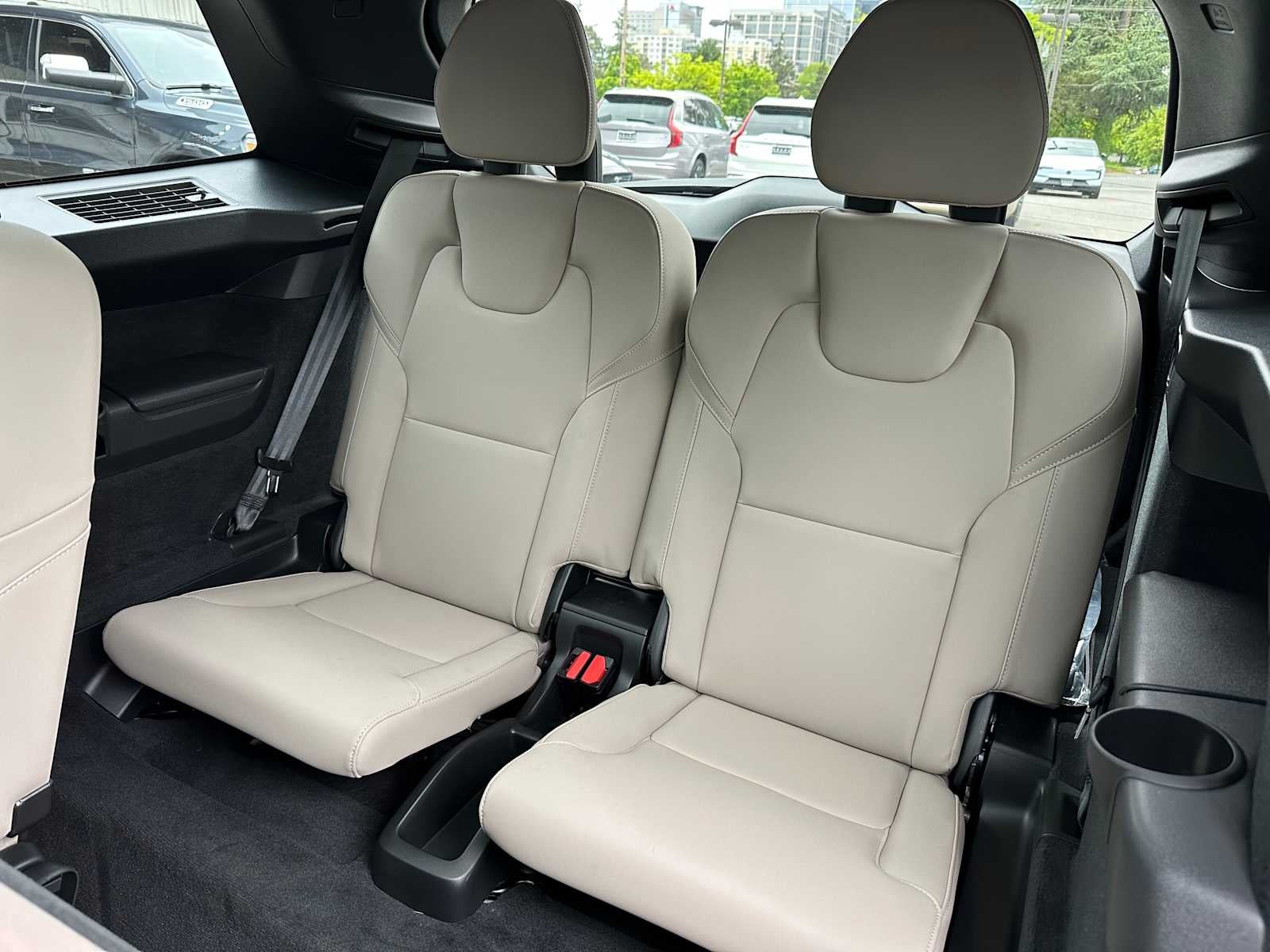 2026 Volvo XC90 Plus