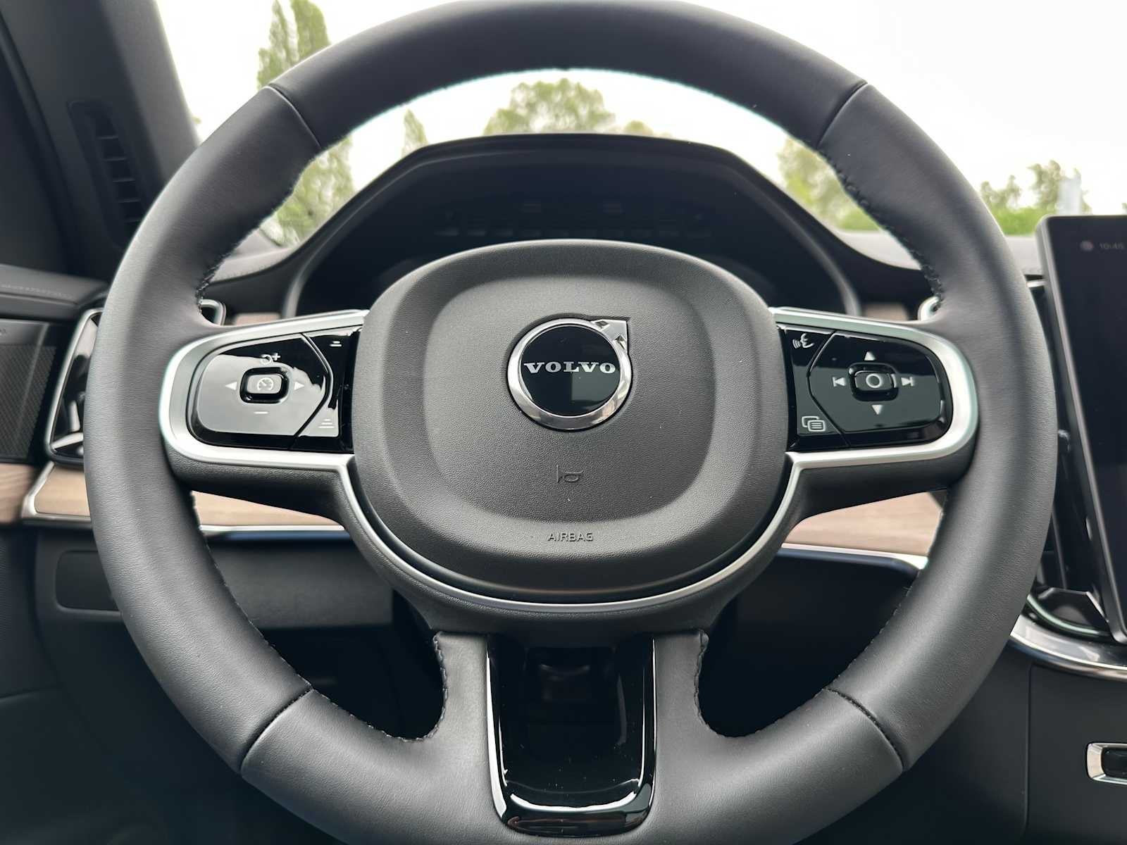 2026 Volvo XC90 Plus