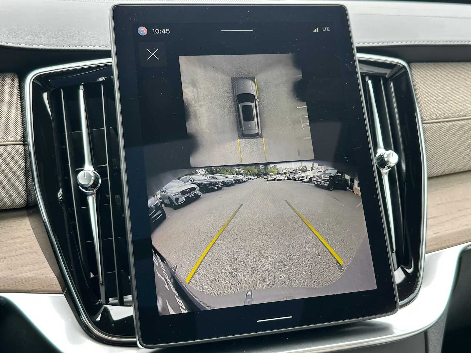 2026 Volvo XC90 Plus