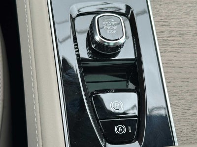 2026 Volvo XC90 Plus