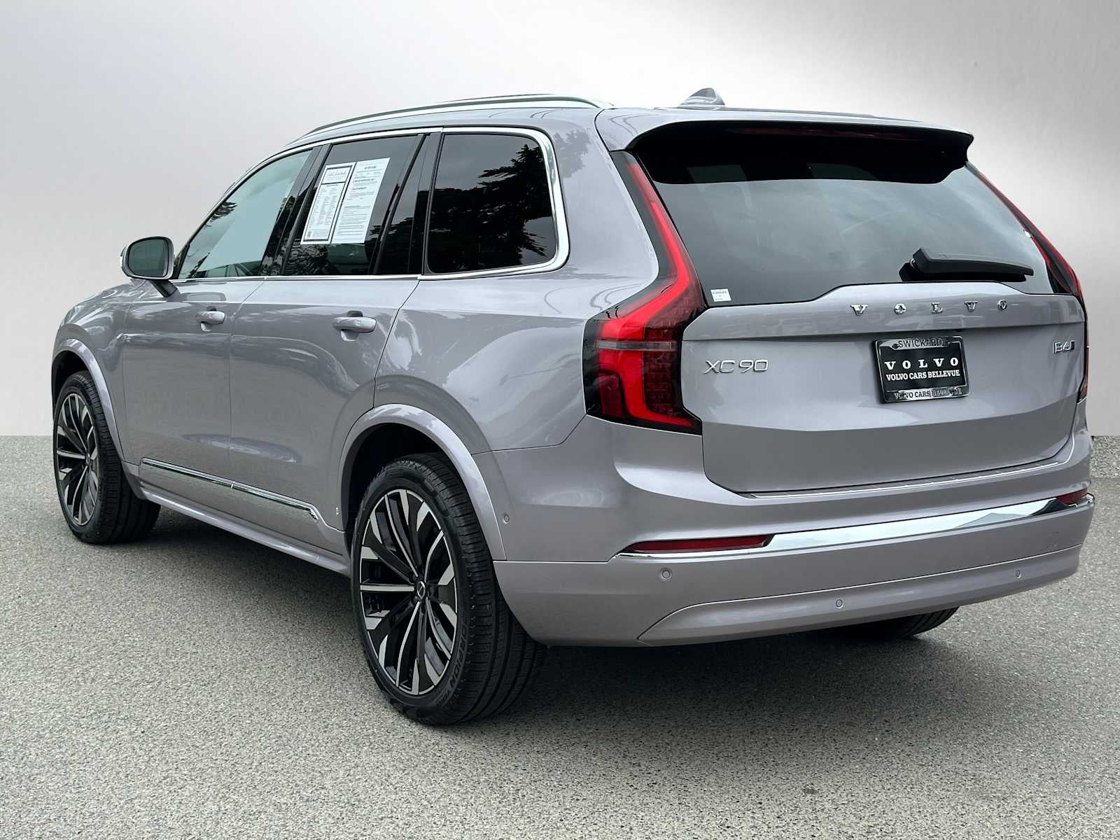 2026 Volvo XC90 Plus