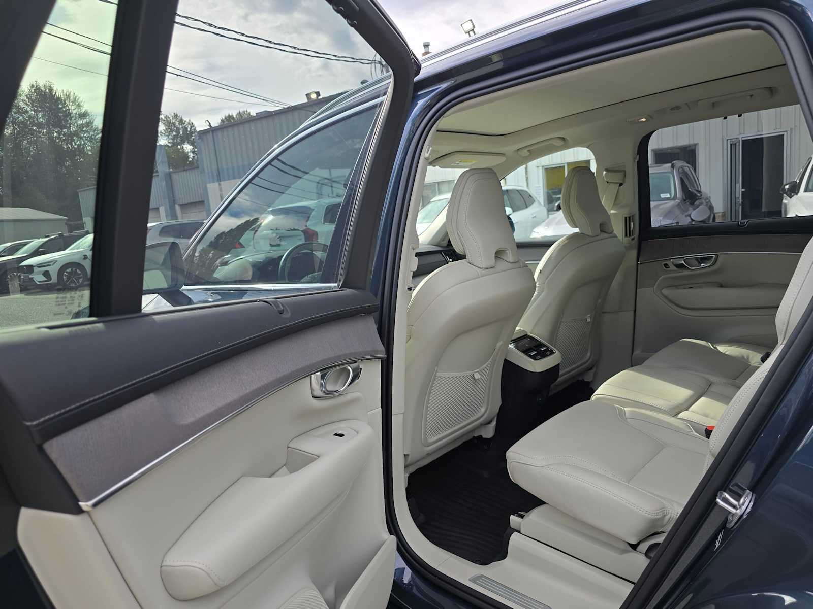 2026 Volvo XC90 Ultra