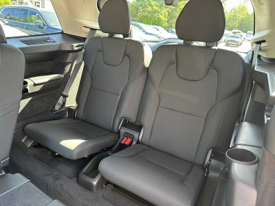 2026 Volvo XC90 Core