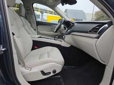 2023 Volvo XC90 Plus
