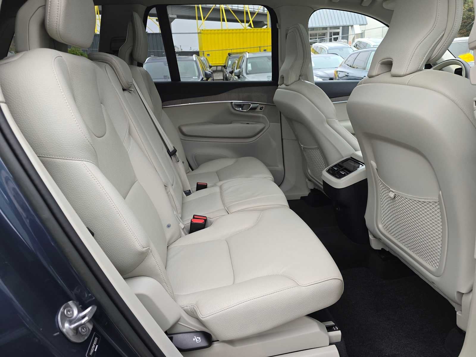 2023 Volvo XC90 Plus