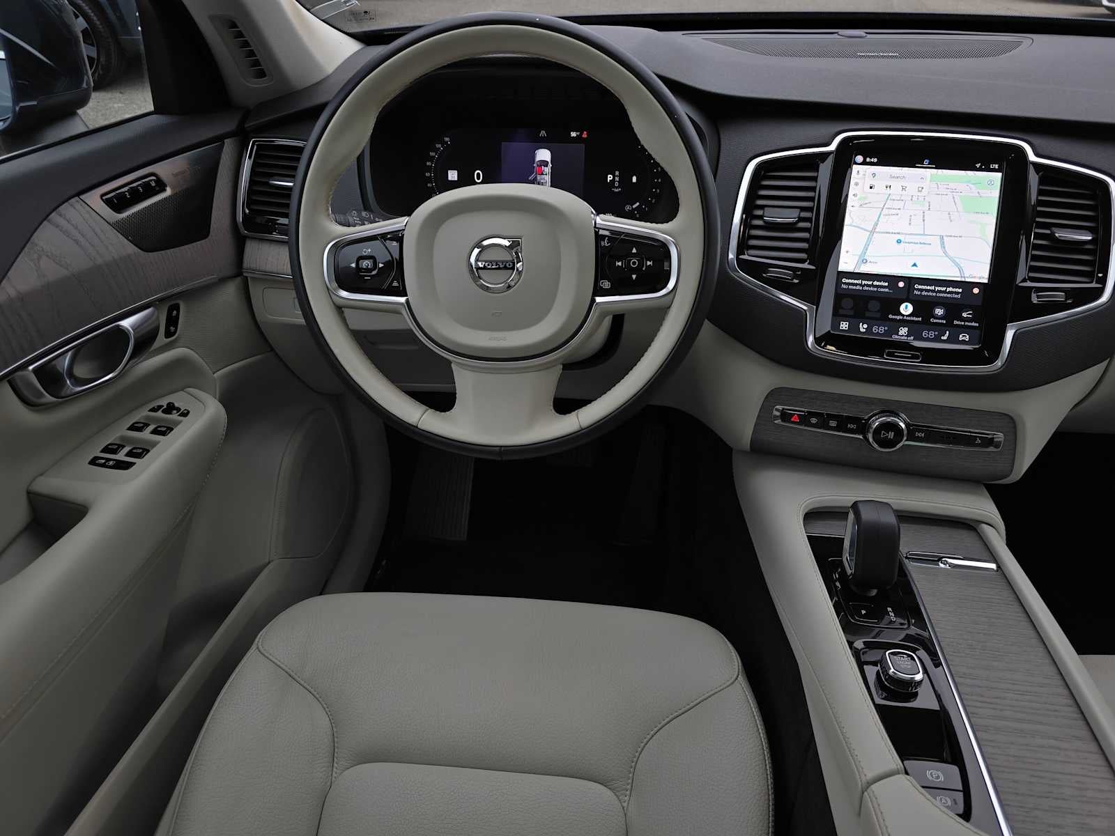 2023 Volvo XC90 Plus