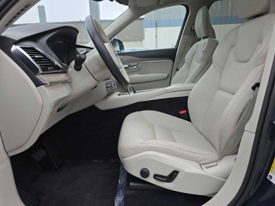 2023 Volvo XC90 Plus