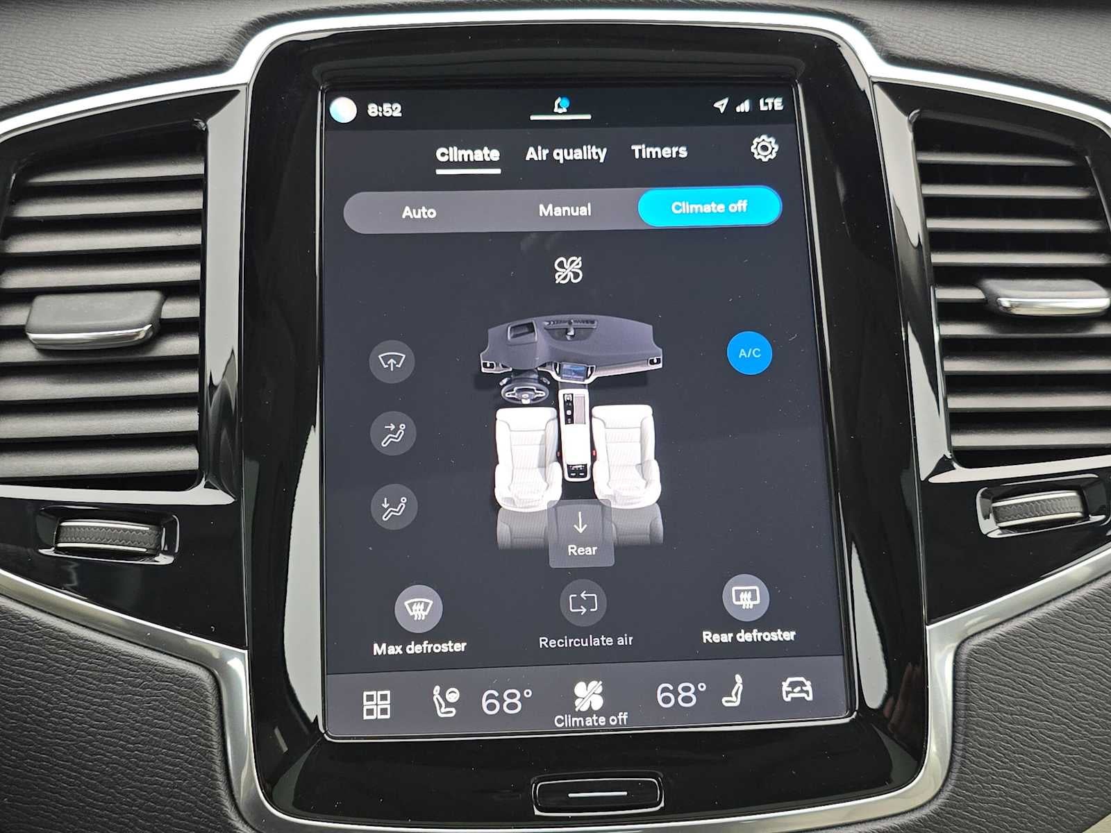 2023 Volvo XC90 Plus
