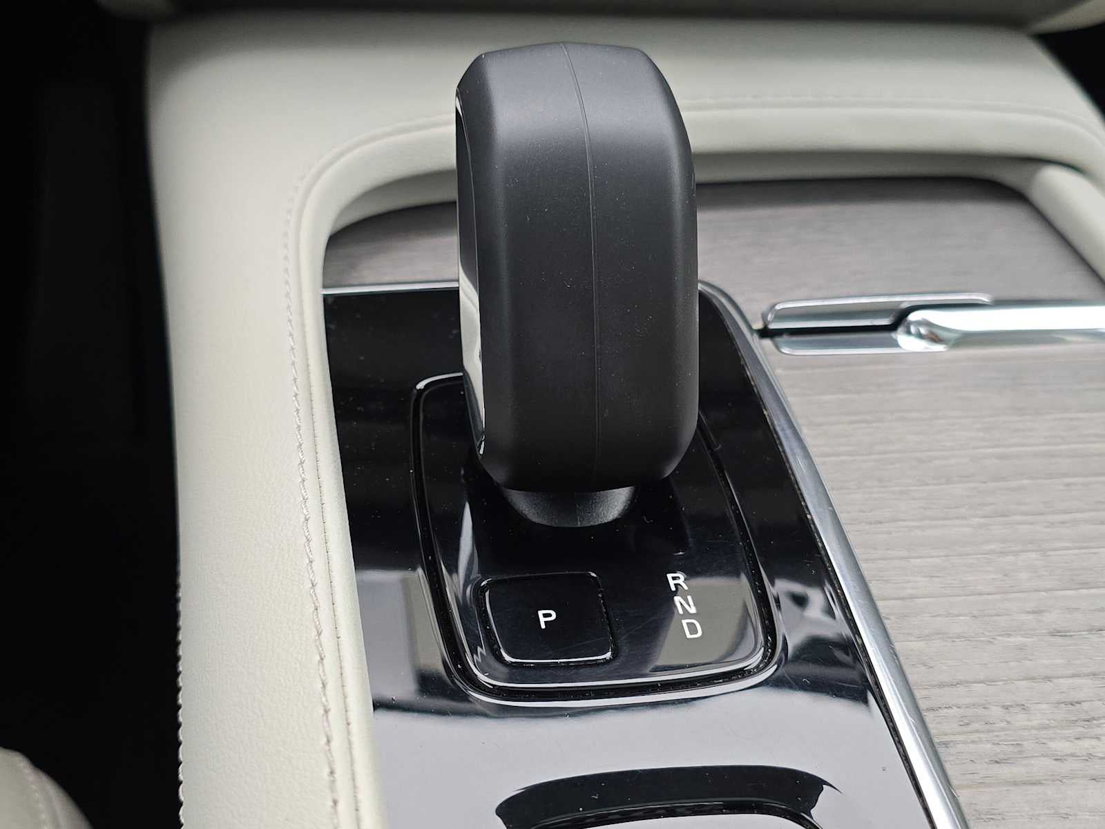 2023 Volvo XC90 Plus