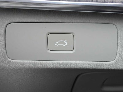 2023 Volvo XC90 Plus