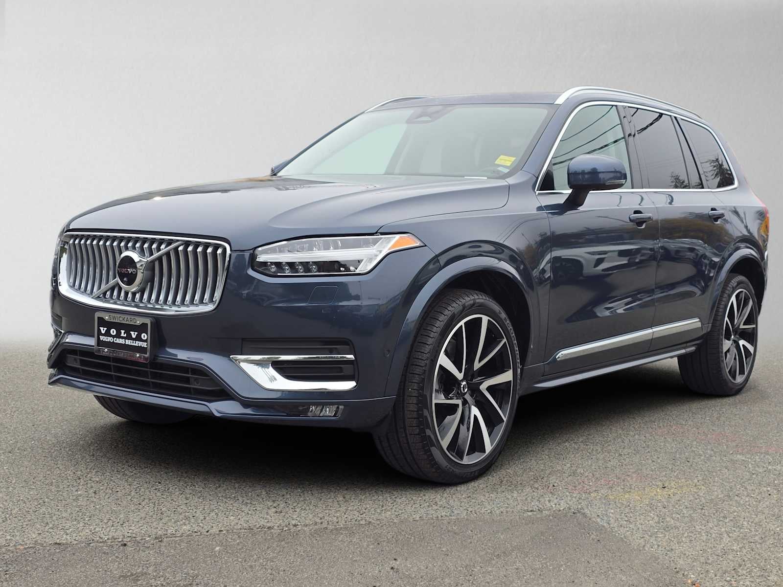 2023 Volvo XC90 Plus