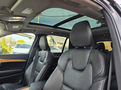 2023 Volvo XC90 Plus