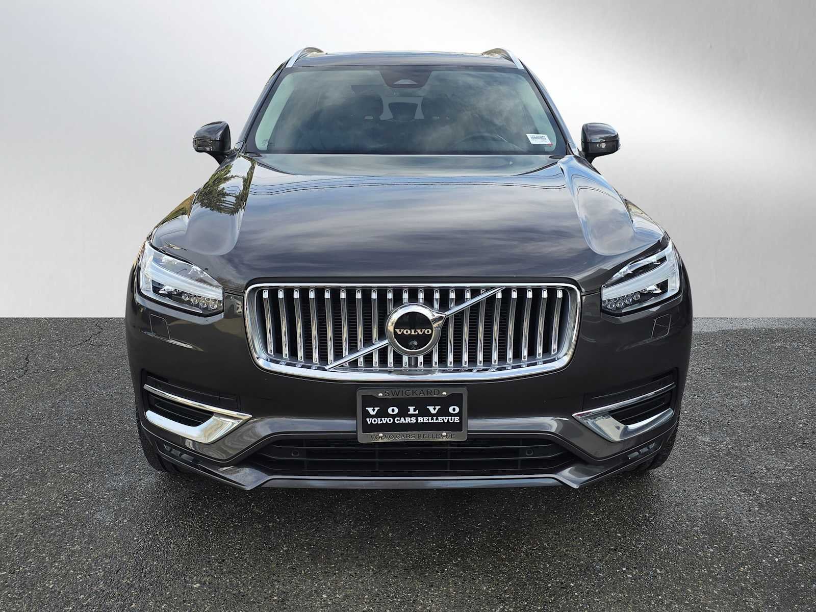 2023 Volvo XC90 Plus