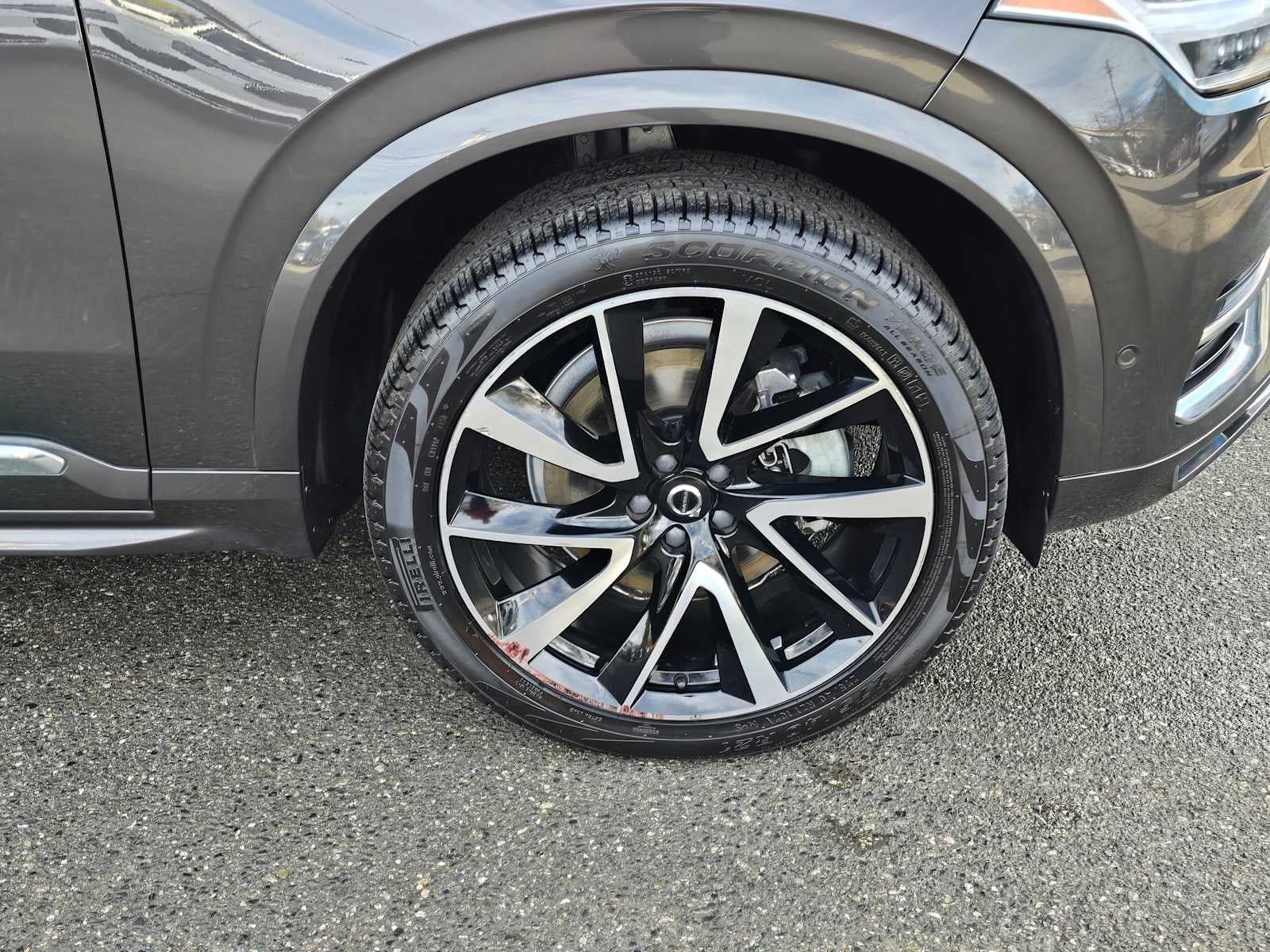 2023 Volvo XC90 Plus