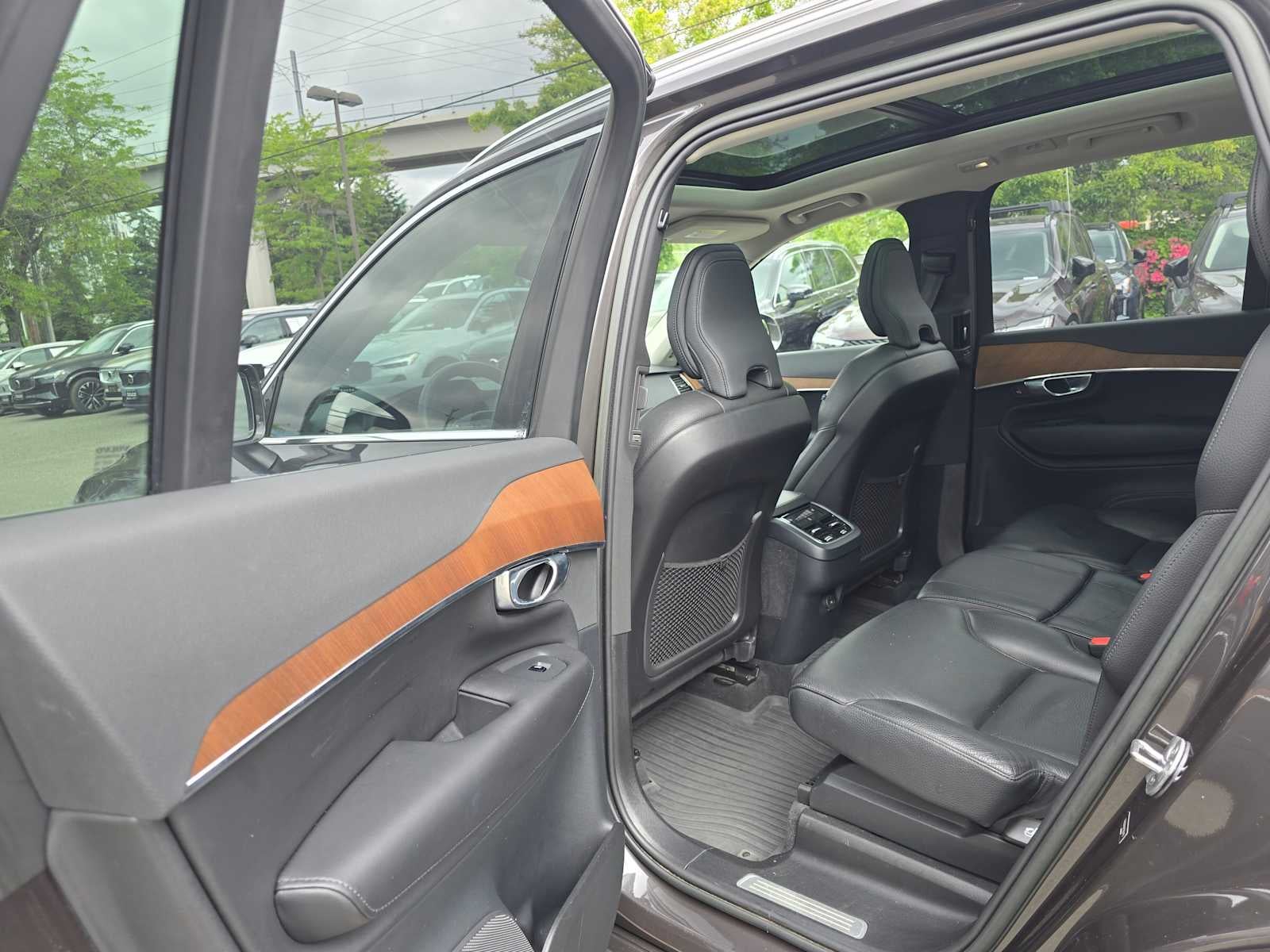 2023 Volvo XC90 Plus