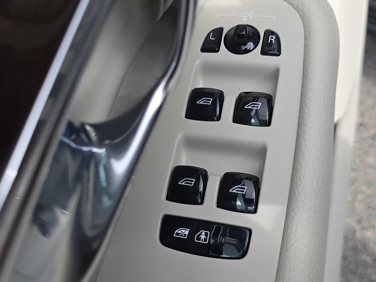 2019 Volvo XC90 Momentum