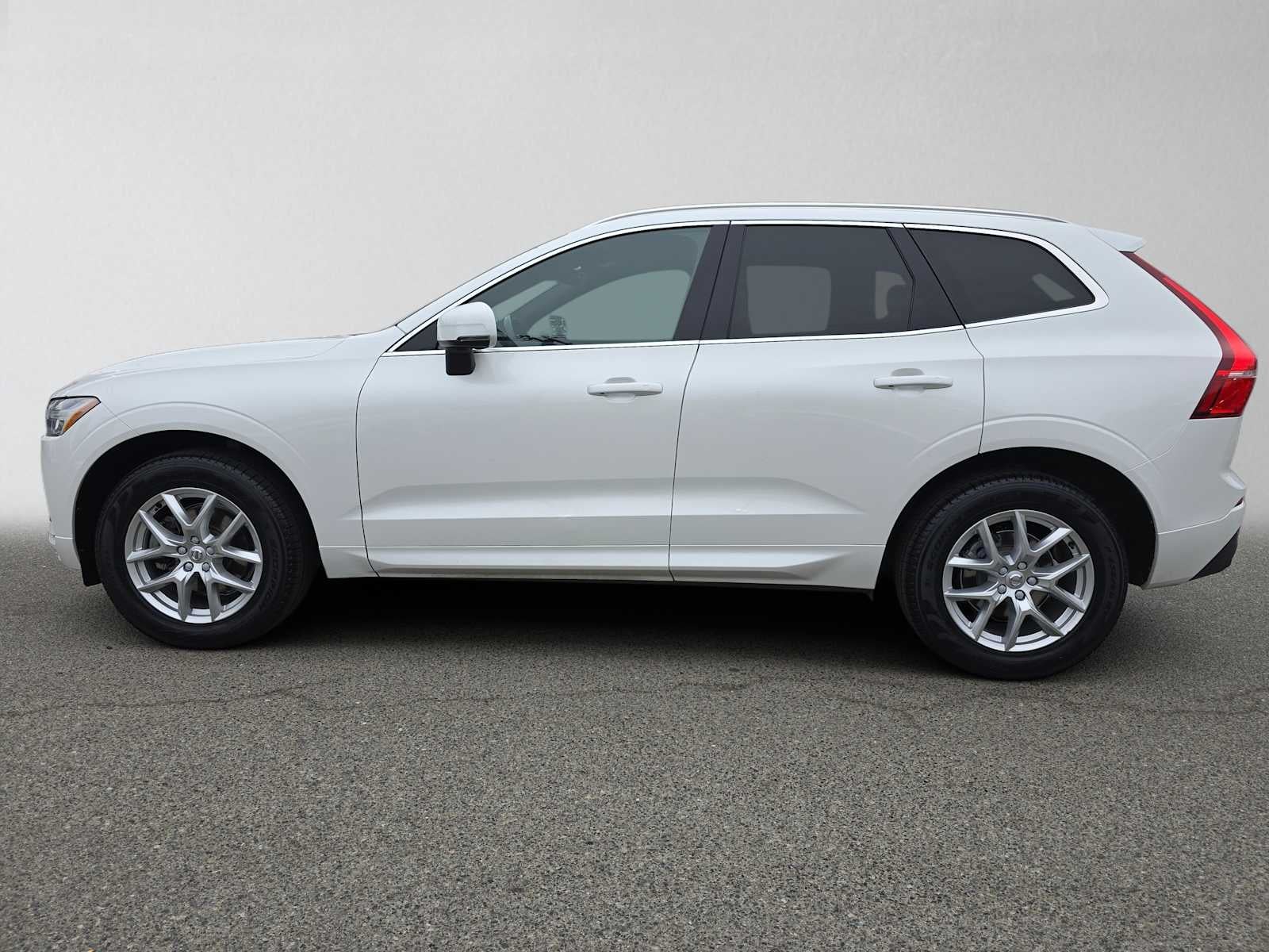 2020 Volvo XC60 Momentum