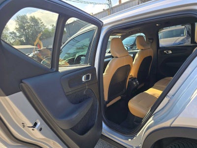 2019 Volvo XC40 Momentum