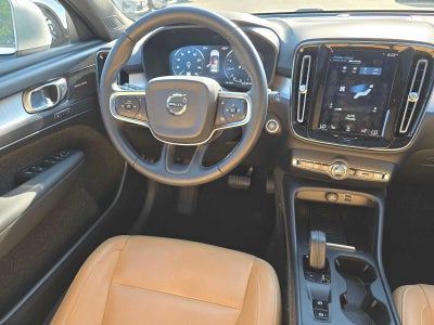 2019 Volvo XC40 Momentum