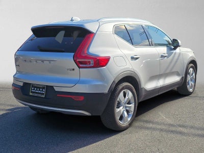 2019 Volvo XC40 Momentum