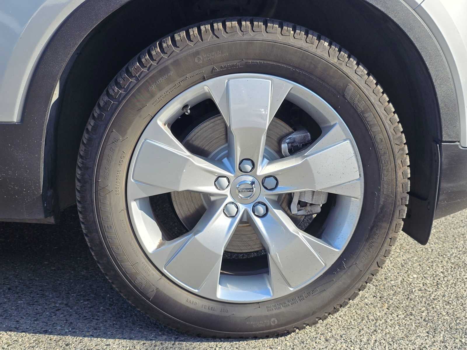 2019 Volvo XC40 Momentum