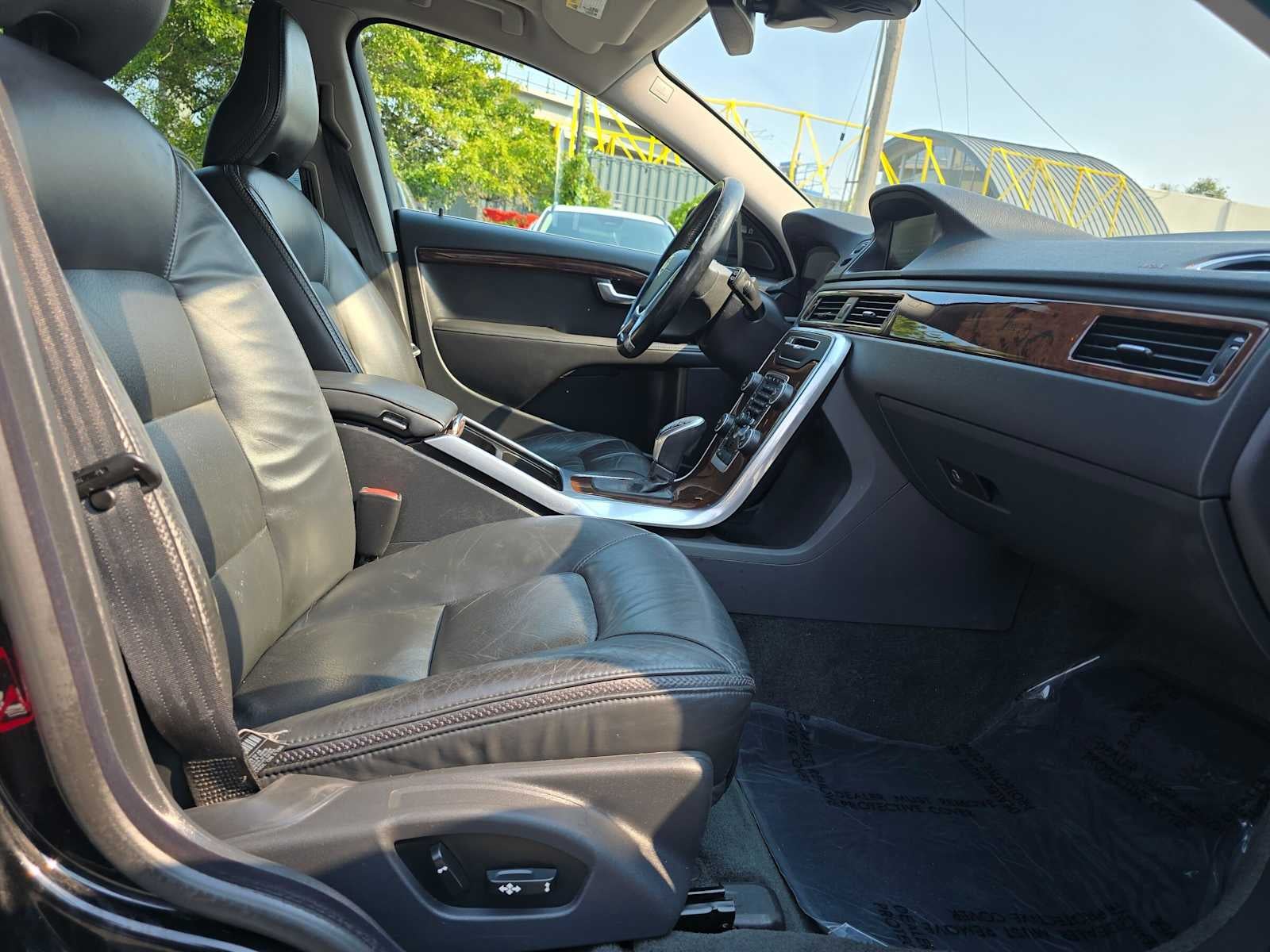 2015 Volvo XC70 T6 Premier Plus