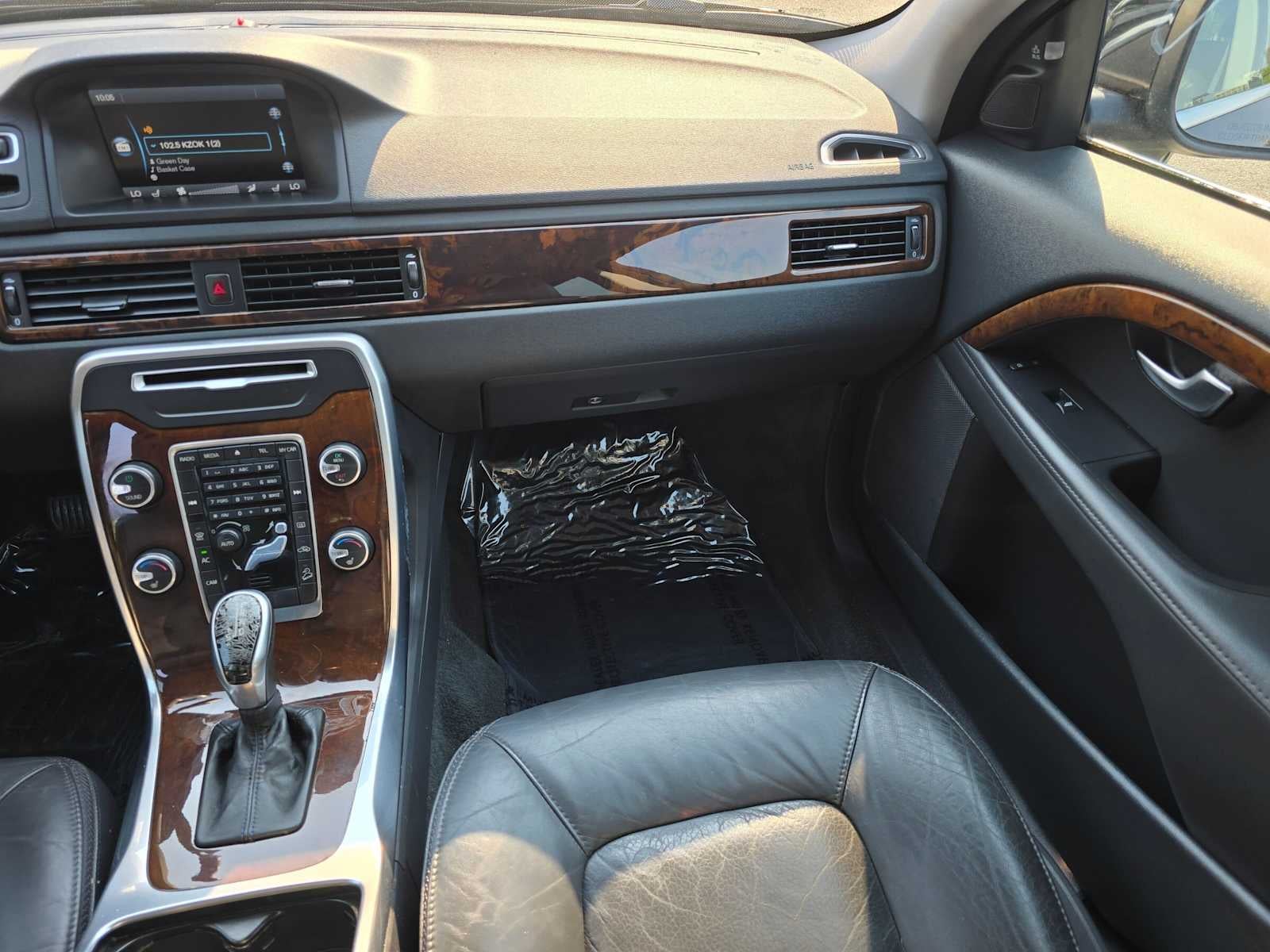 2015 Volvo XC70 T6 Premier Plus