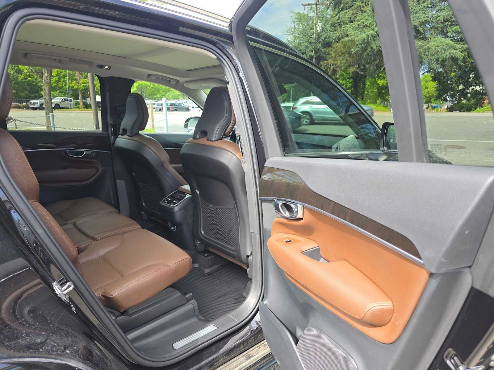2019 Volvo XC90 Momentum