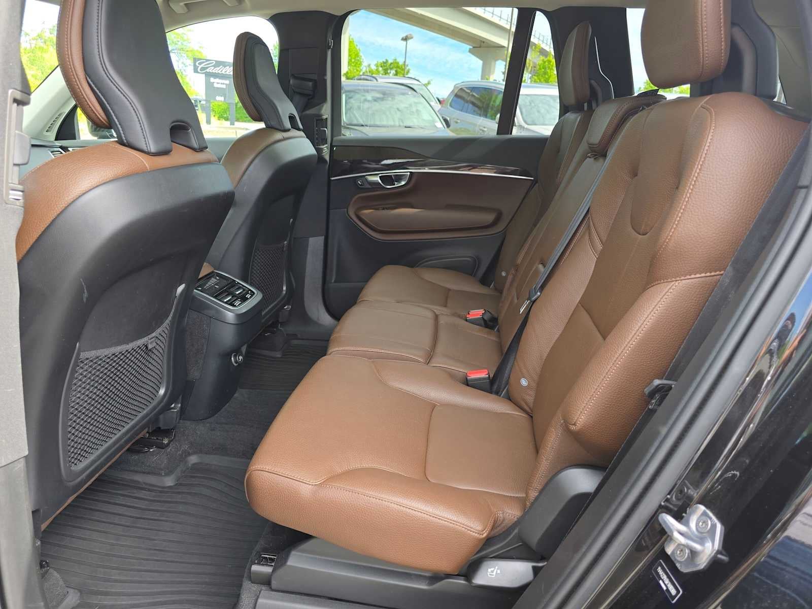 2019 Volvo XC90 Momentum