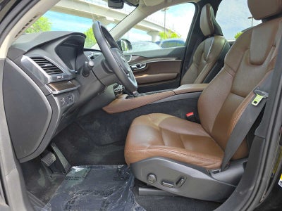 2019 Volvo XC90 Momentum