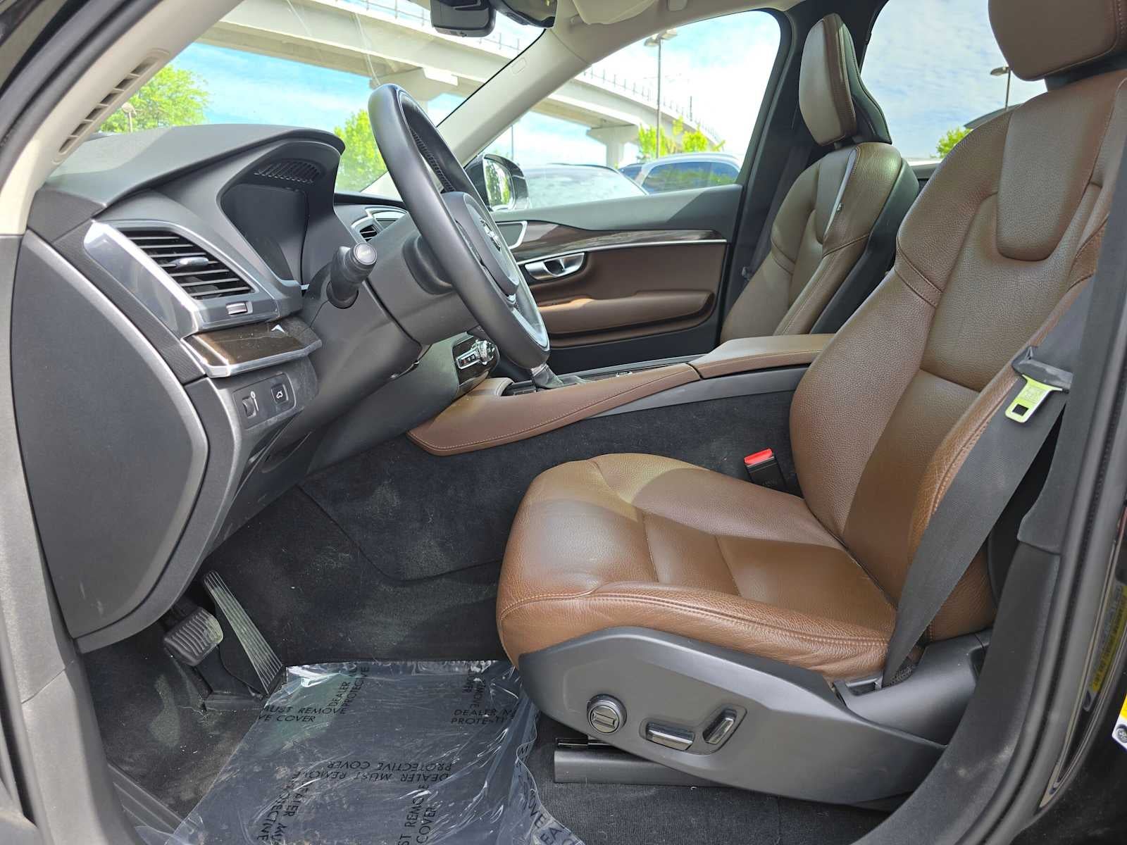 2019 Volvo XC90 Momentum