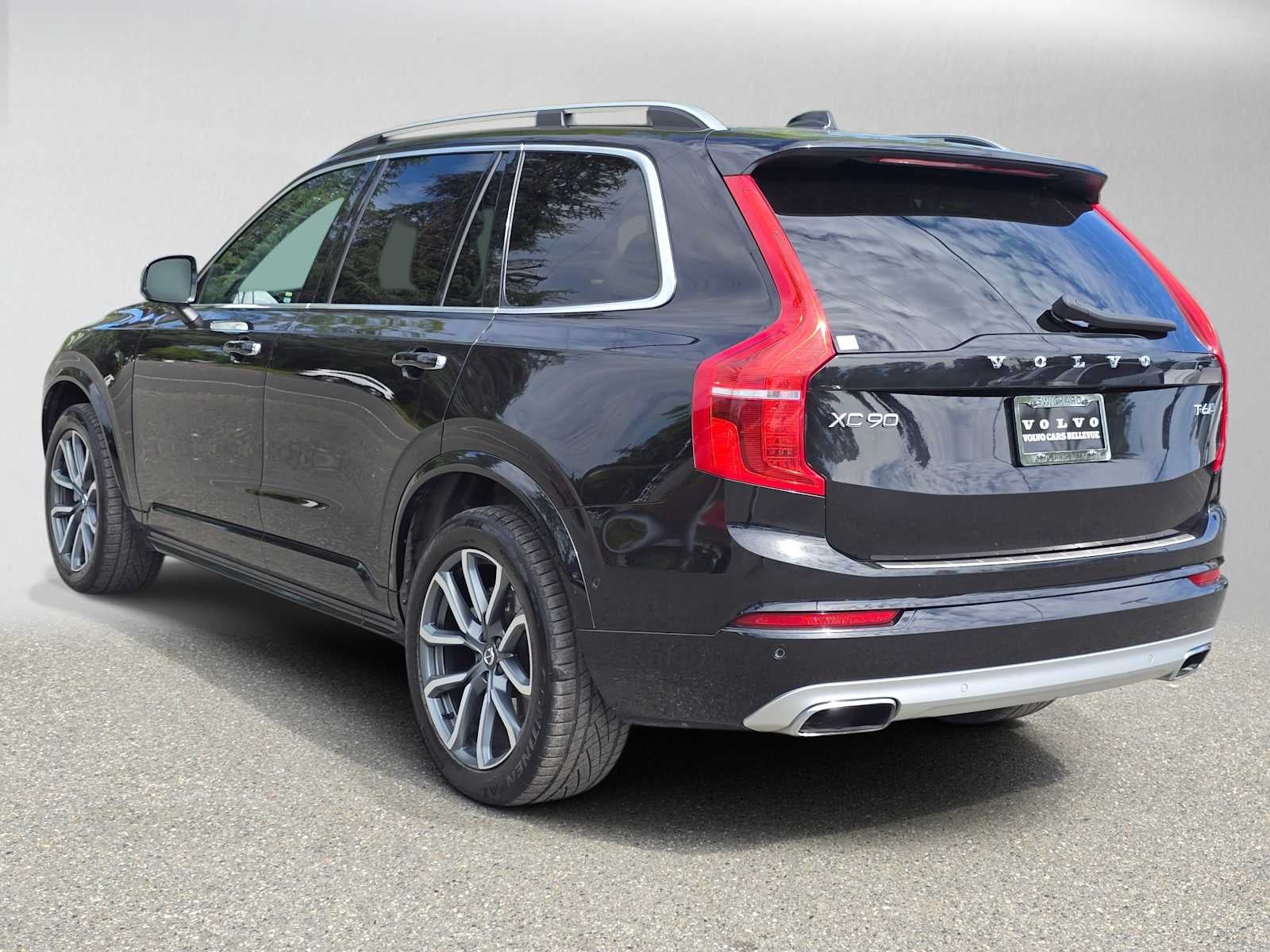 2019 Volvo XC90 Momentum
