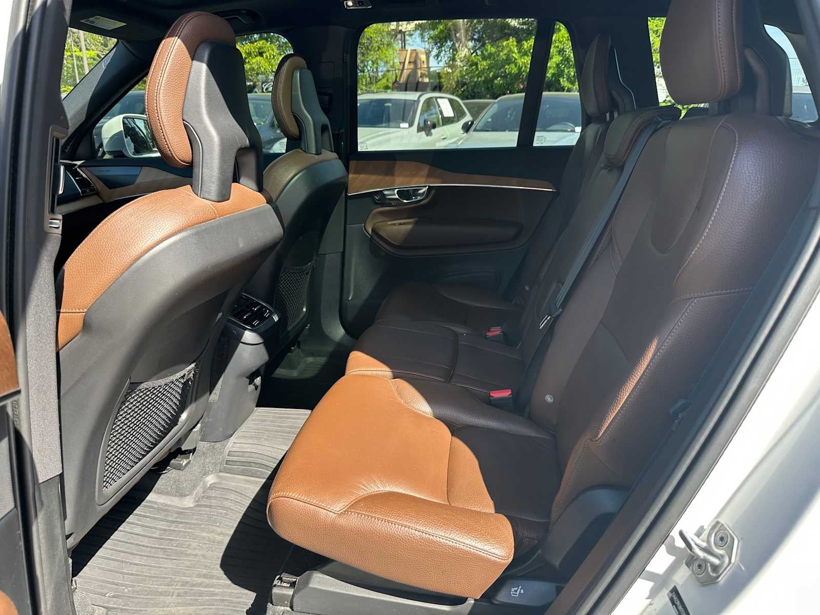 2022 Volvo XC90 Momentum