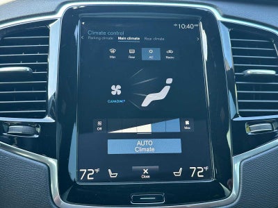 2022 Volvo XC90 Momentum
