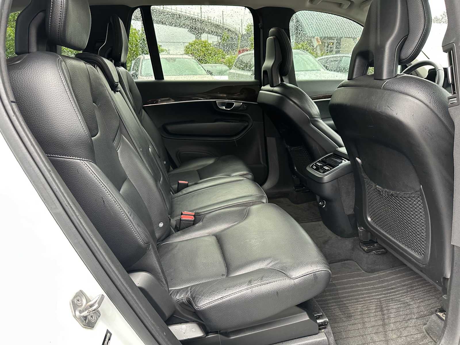 2017 Volvo XC90 Momentum